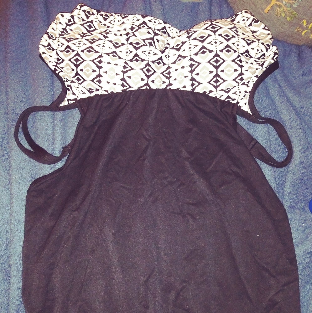 32DD swimtop